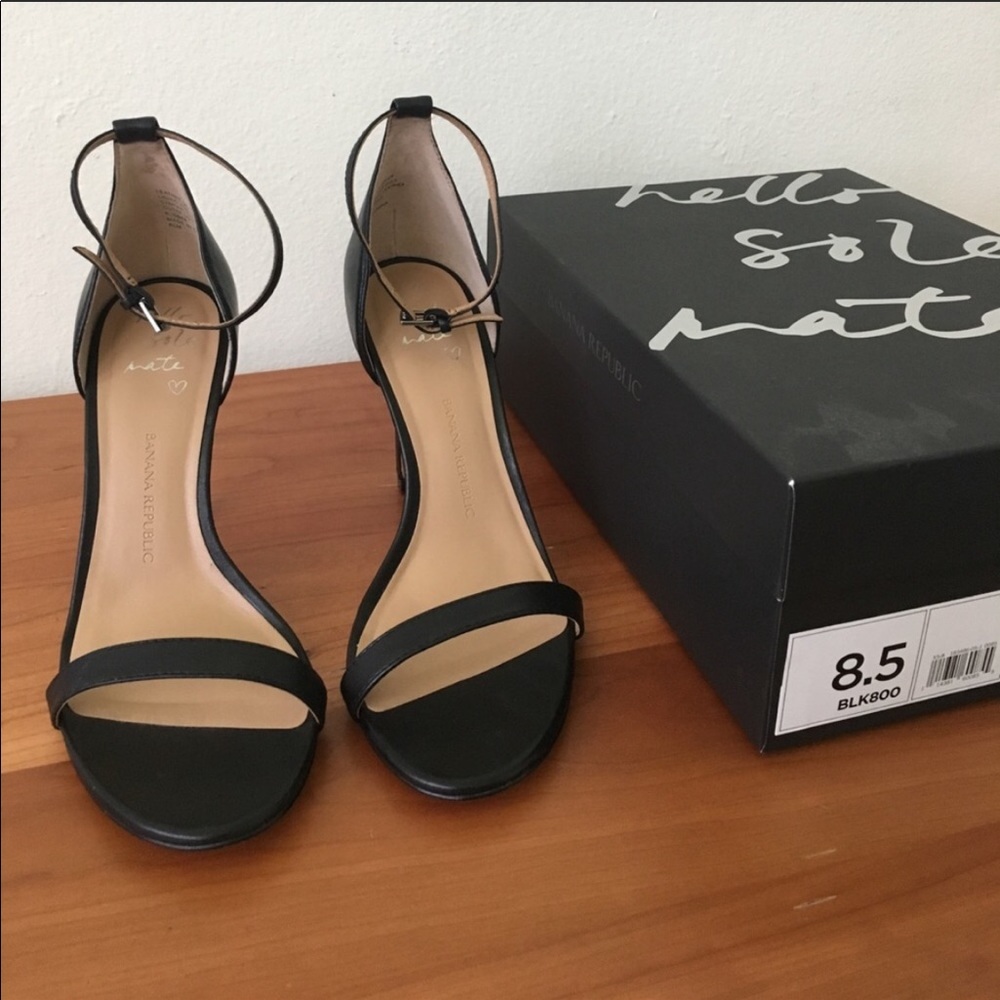 Banana Republic Holland Sandal 8.5